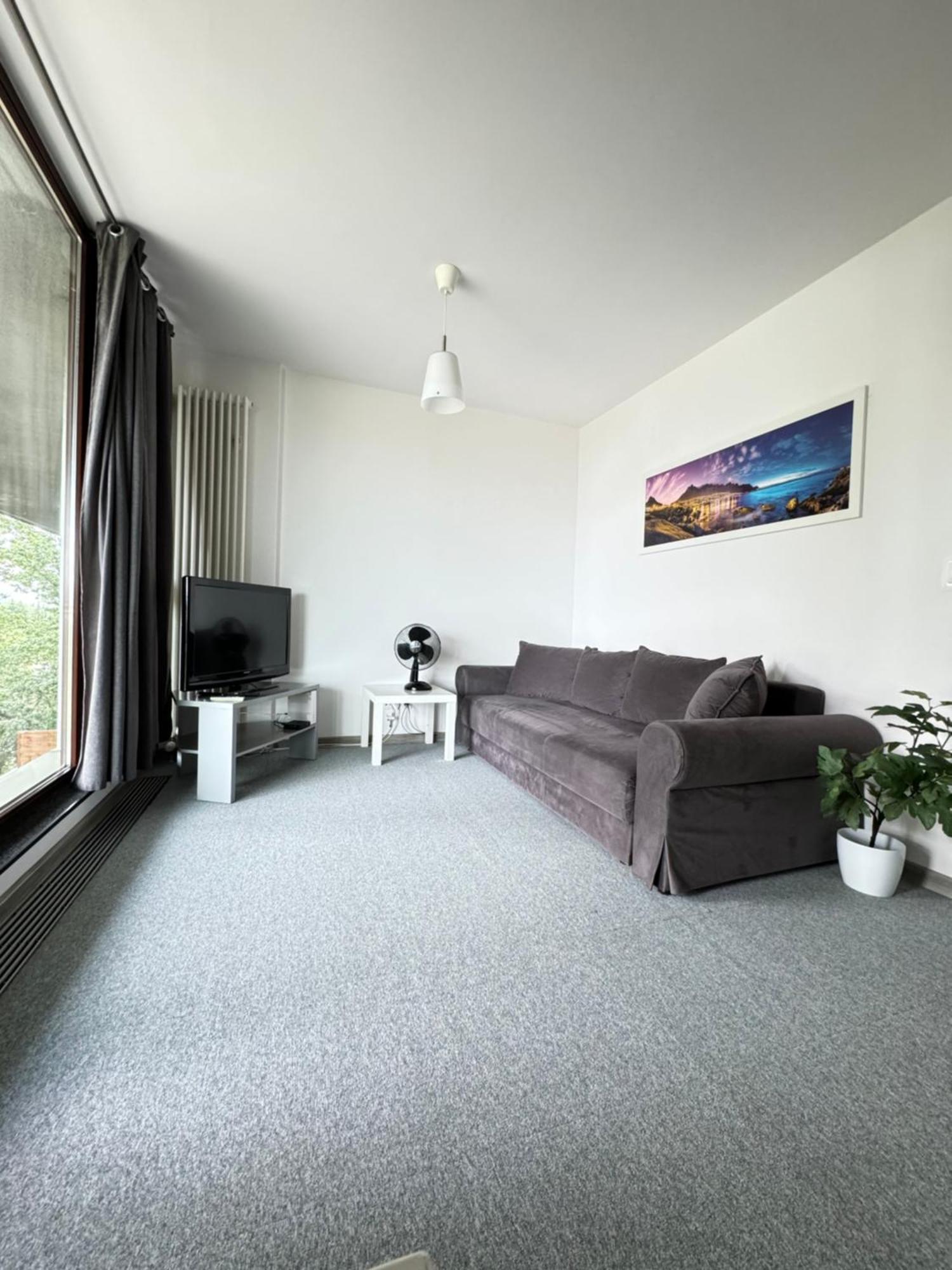 Two Rooms Apartment Triton Park Warszawa Exteriör bild